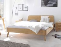 Bett Airo; Kopfteilvariante 2 (gepolstert); Stoffart: Light Grey. Matratze, Bettzeug und Lattenrost nicht im Lieferumfang enthalten. 